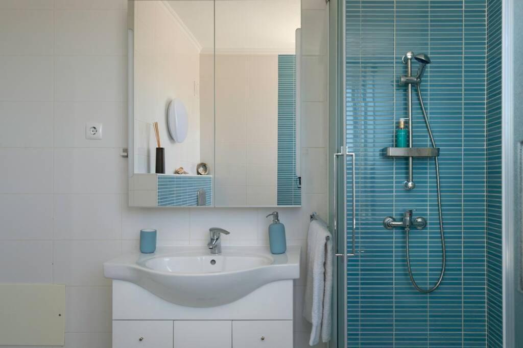 Front Beach Apartment Portimao Ngoại thất bức ảnh